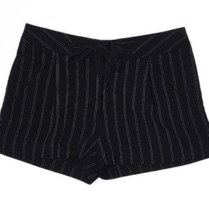Wilfred, Aritzia Shorts - size 2